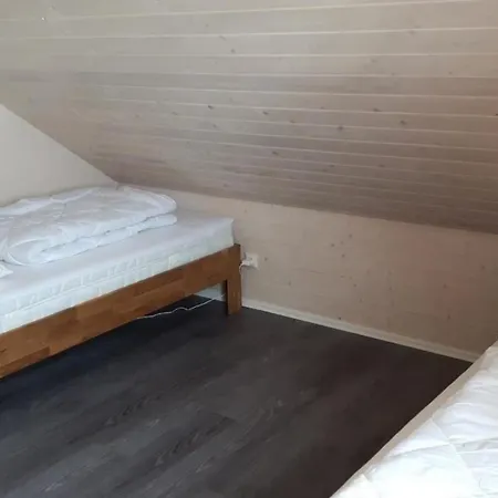 Сasa de vacaciones Schoenes In Mit Terrasse Und Grill Zierow